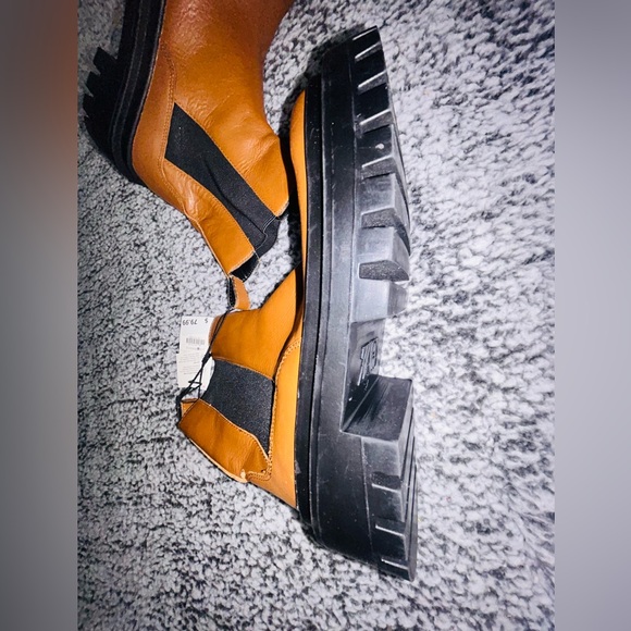 ZARA Tan Leather Ankle Boots - Picture 9 of 10